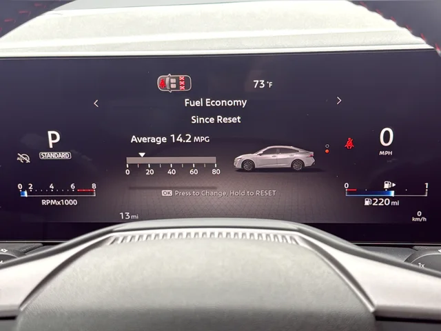 New 2026 Atlantic Gray Metallic / Super Black Two-tone Nissan SR image 24