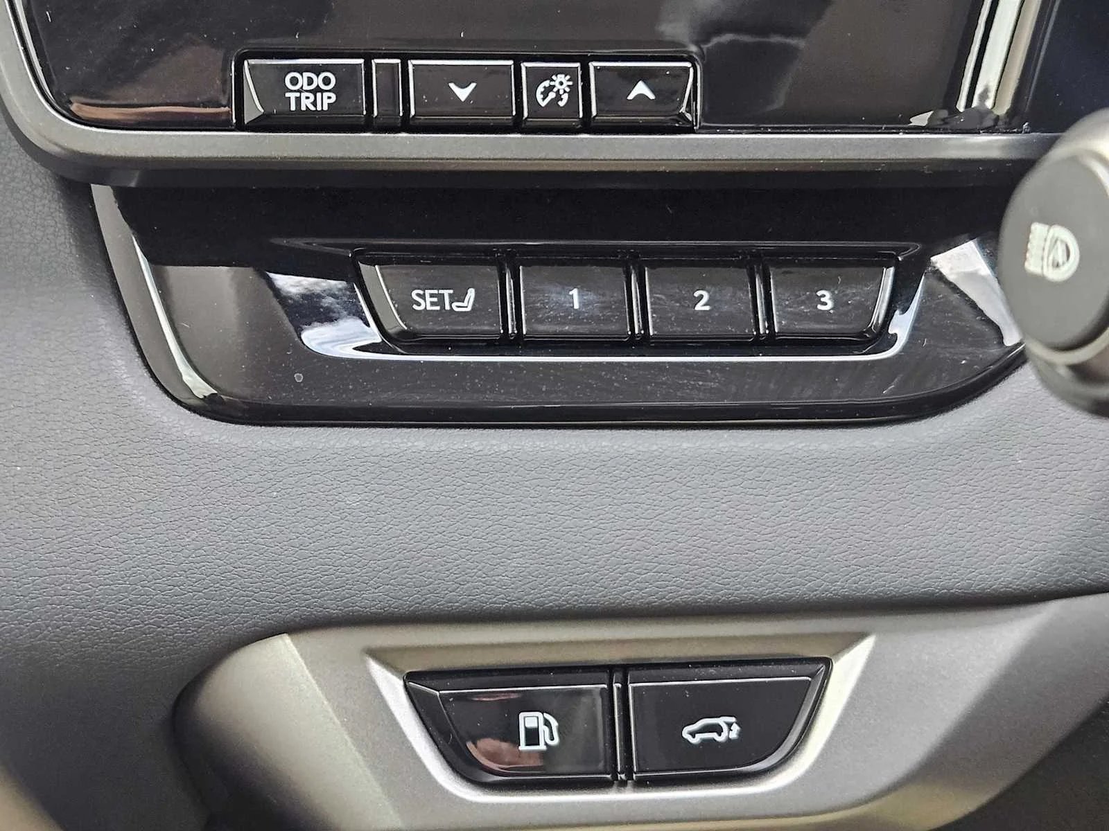Certified Used 2025 EMINENT WHITE PEARL Lexus Premium Plus image 17