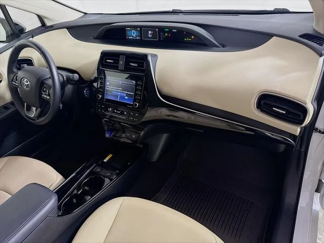 Certified Used 2022 WIND CHILL PEARL Toyota  image 29