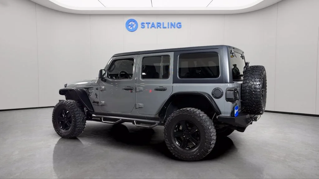 Used 2021 Gray Jeep Sport Altitude 4x4 image 4