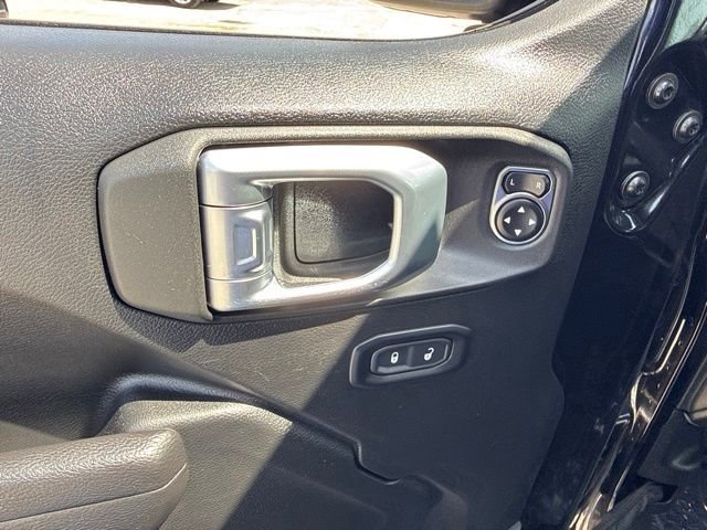2023 Jeep Wrangler 4-Door Altitude - Photo 33