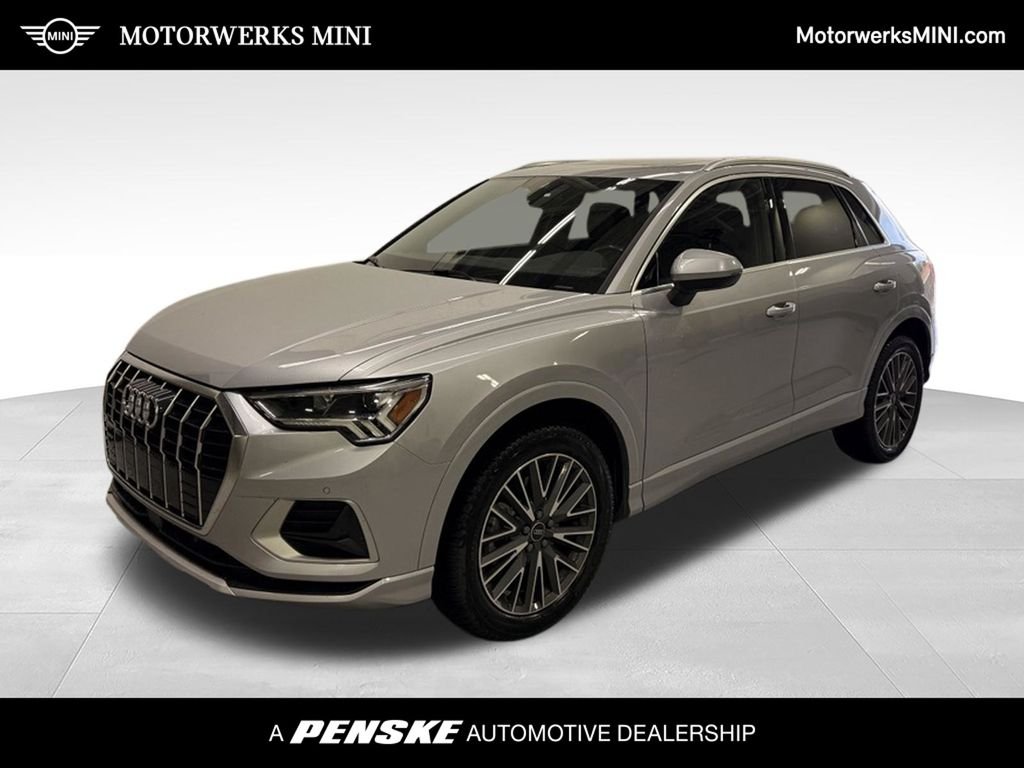 2022 Audi Q3 40 TFSI Premium Plus quattro's photo