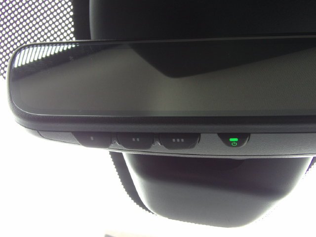 Certified Used 2025 Solar Silver Metallic Honda Touring image 42