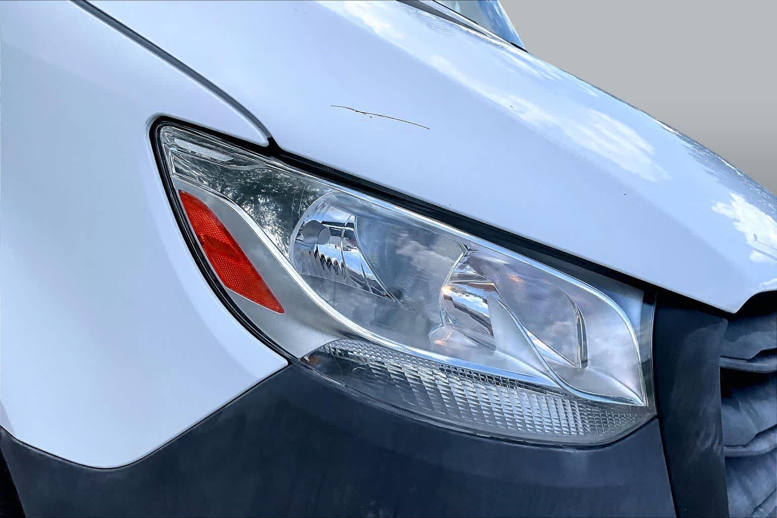 Used 2020 Arctic White Mercedes-Benz  image 28