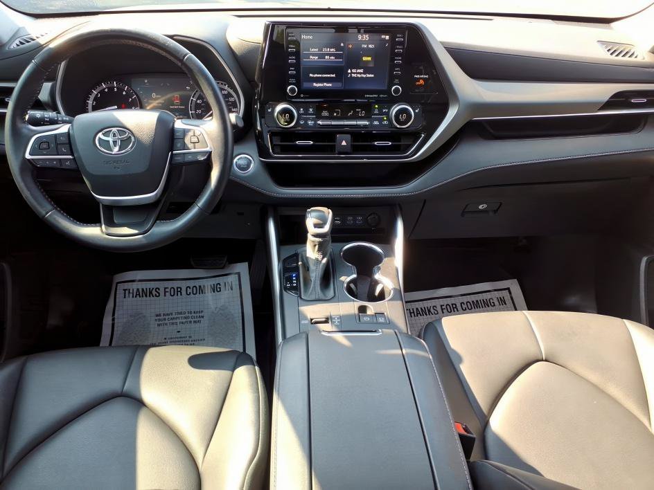 Used 2022 Celestial Silver Metallic Toyota XLE image 11