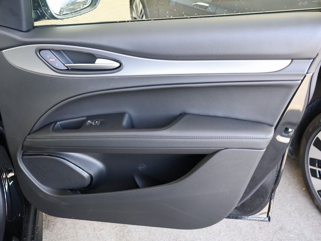 2025 Alfa Romeo Stelvio Base - Photo 13
