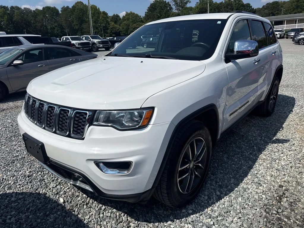 Used 2017 White Jeep Limited image 1