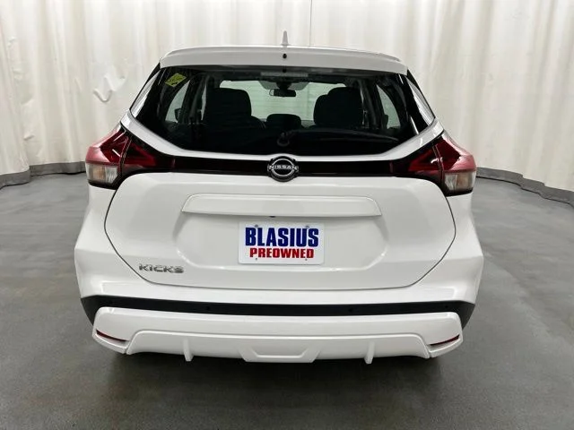 Used 2024 White Nissan S image 25