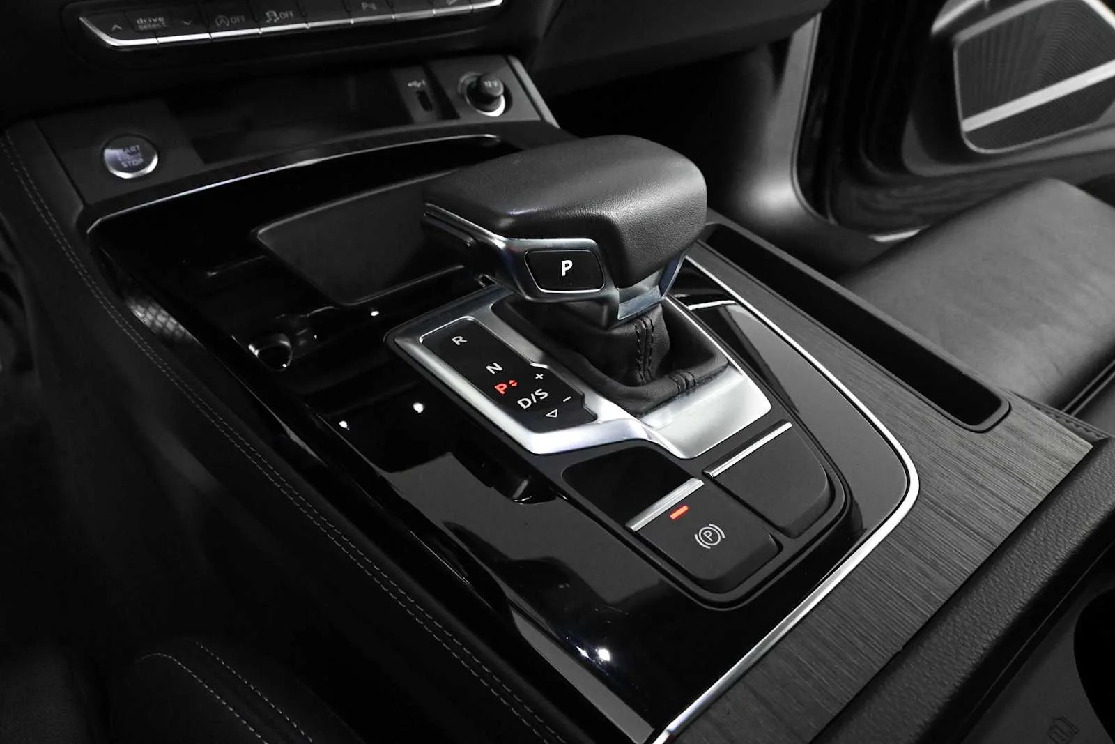 Used 2024 Mythos Black Metallic Audi S line Premium Plus image 31