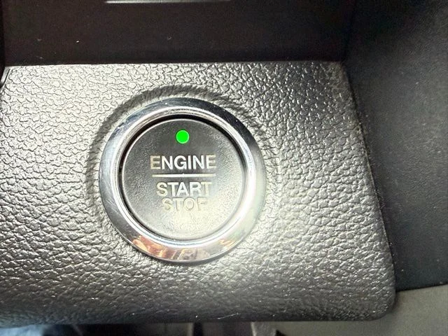 Used 2016 Magnetic Metallic Ford Lariat image 30
