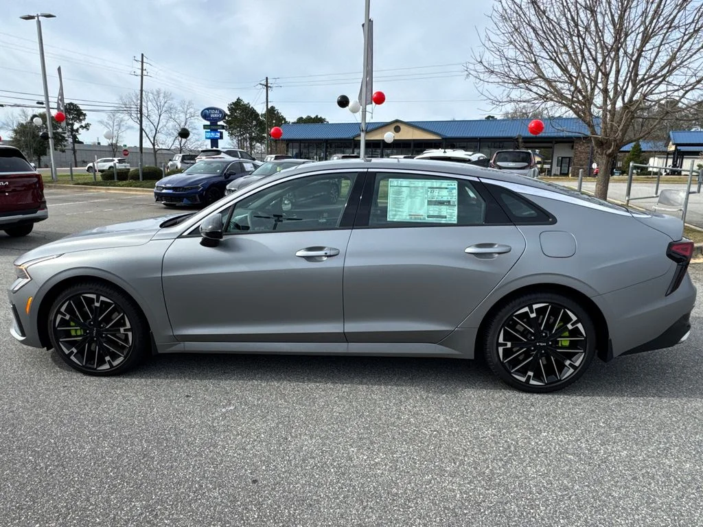 2026 Kia K5 GT - Photo 6