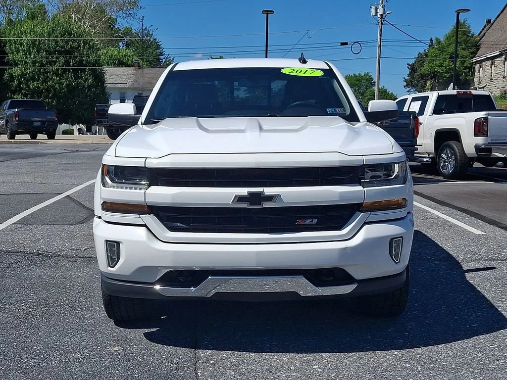 Used 2017 Chevrolet Silverado 1500 LT with VIN 3GCUKREC2HG467298 for sale in Lebanon, PA