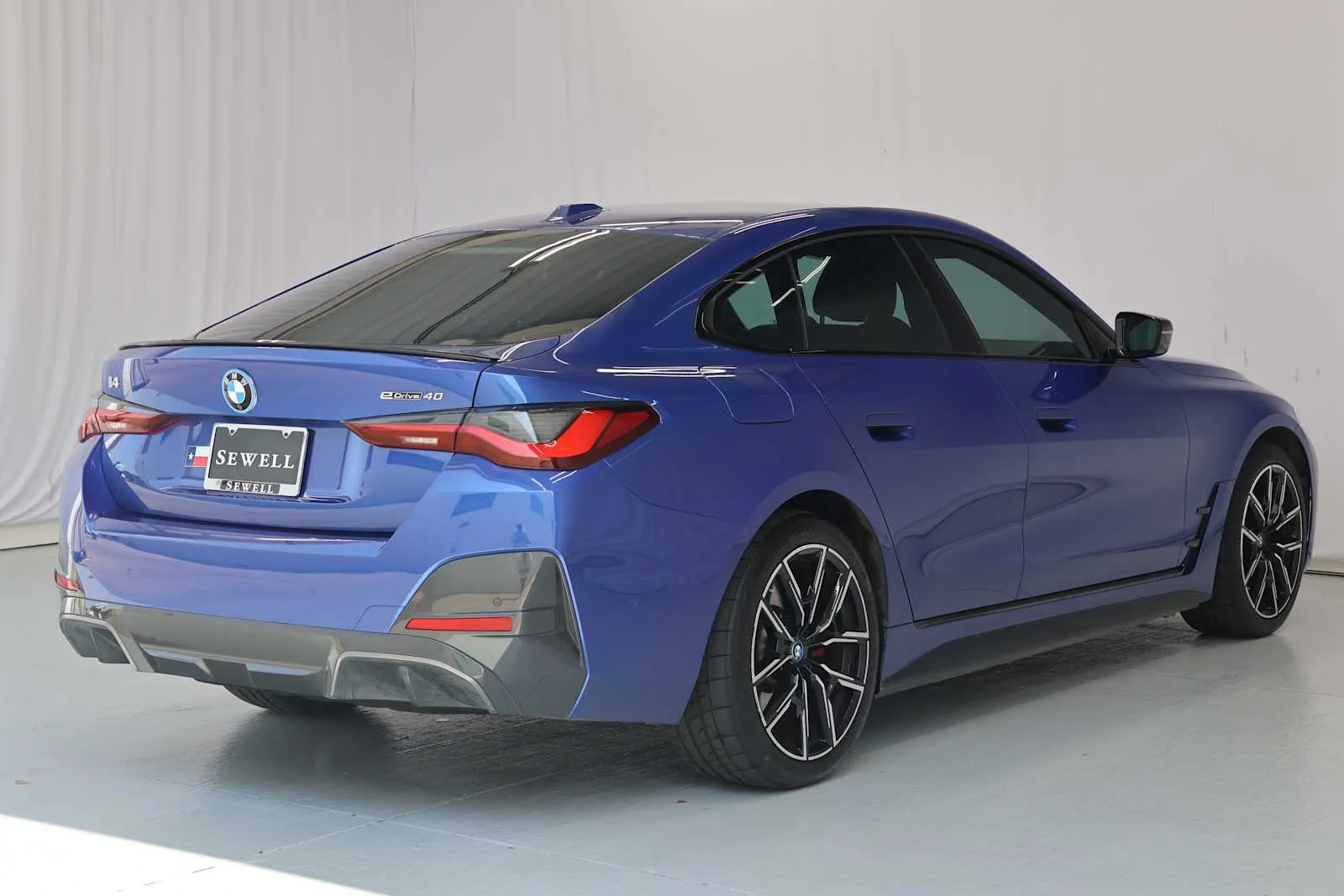 Used 2023 Portimao Blue Metallic BMW eDrive40 image 8