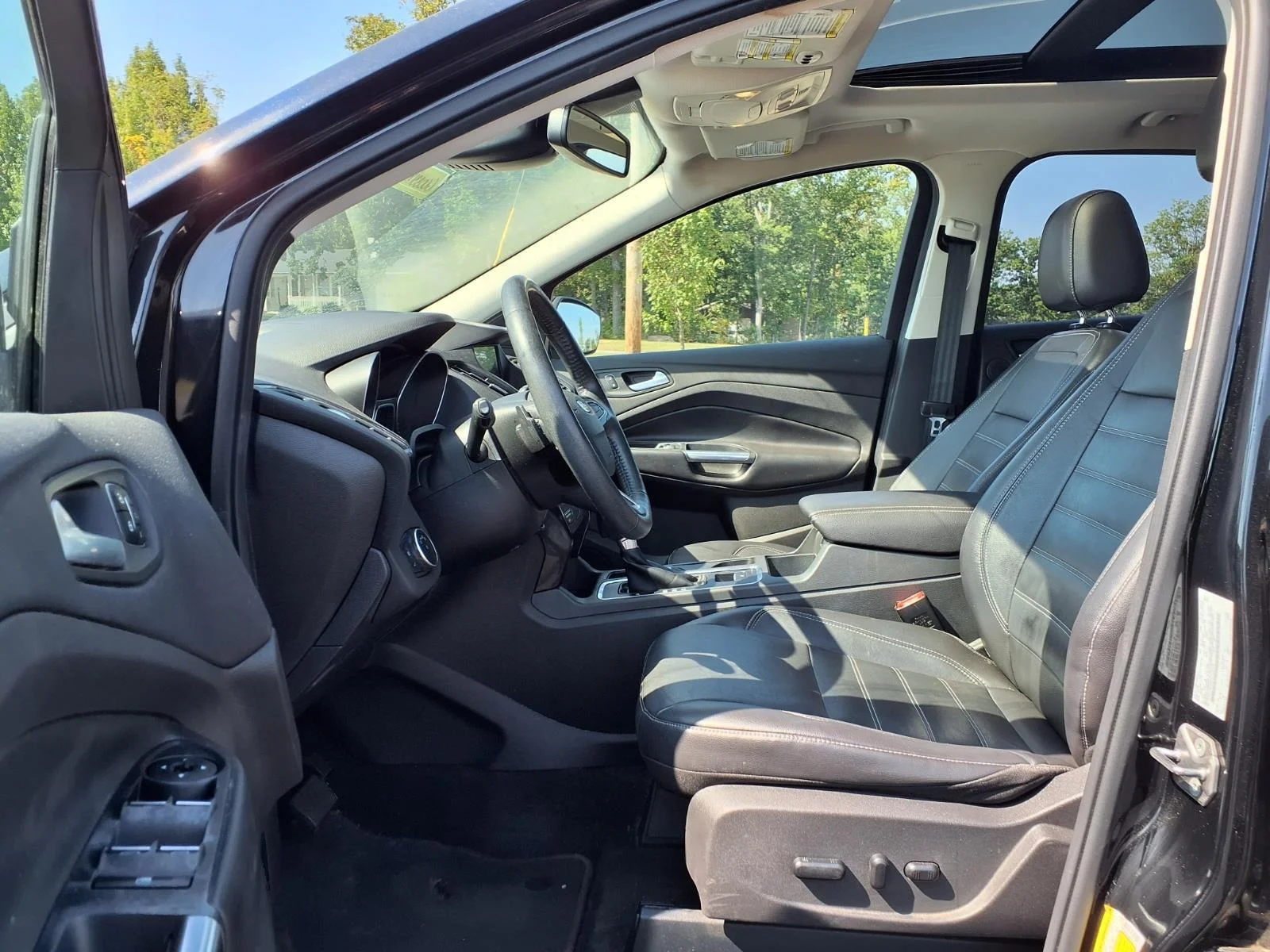 Used 2017 Shadow Black Ford Titanium image 21