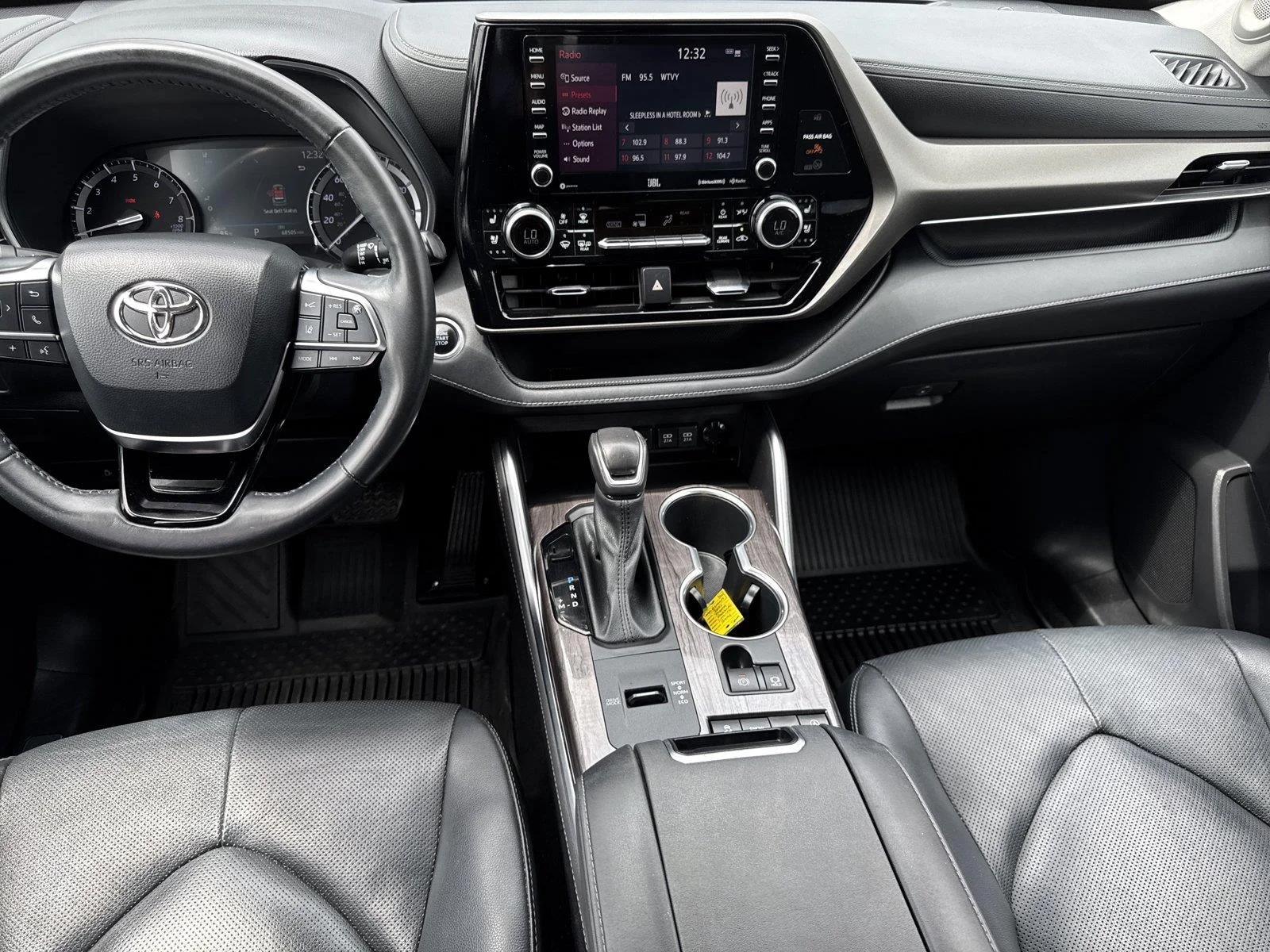 Used 2021 Moondust Toyota Limited image 15