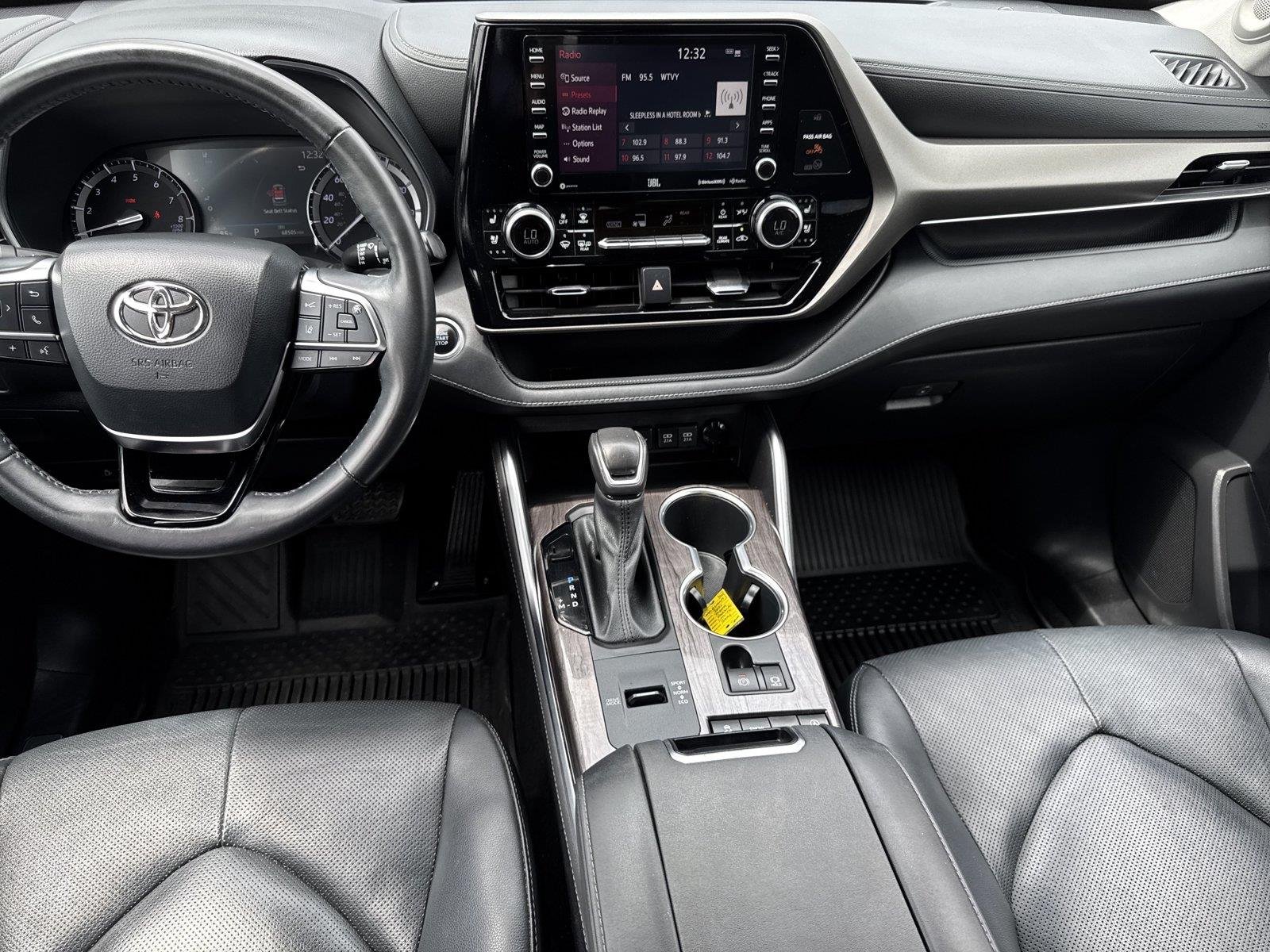 Used 2021 Moondust Toyota Limited image 15