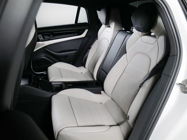 2025 Porsche Panamera Base - Photo 13