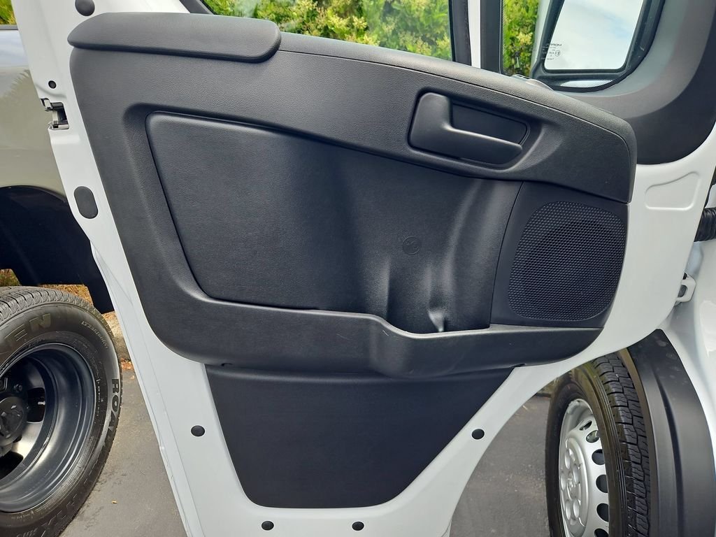 New 2026 Bright White Clearcoat RAM High Roof image 10
