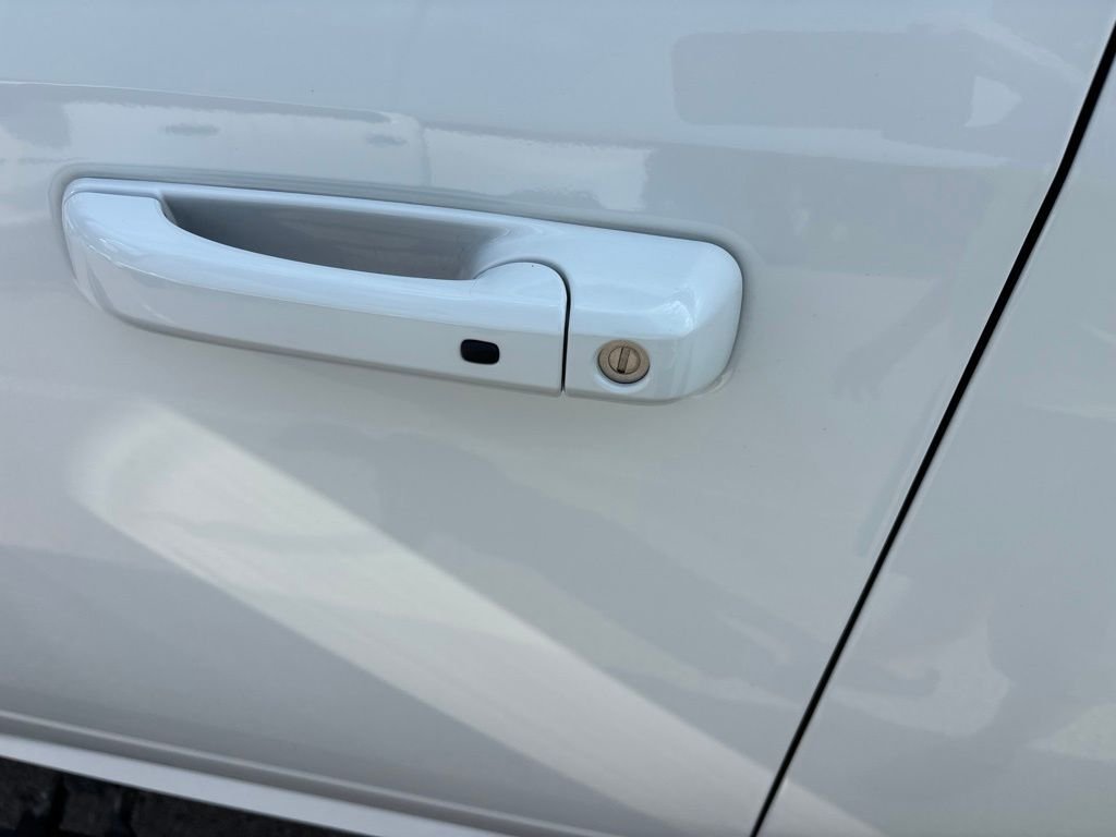 Used 2025 White Ram Laramie image 22