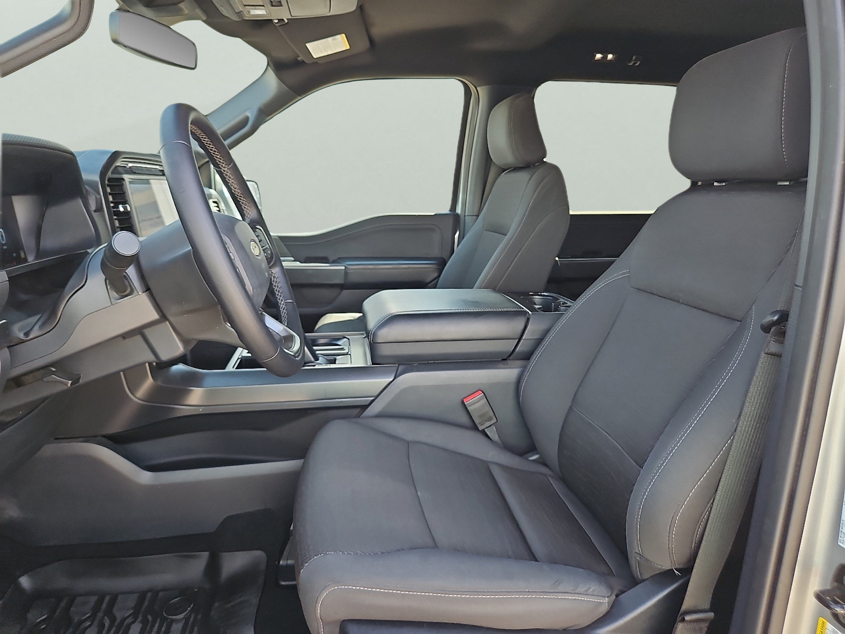 Used 2024 Silver Metallic Ford XLT image 13