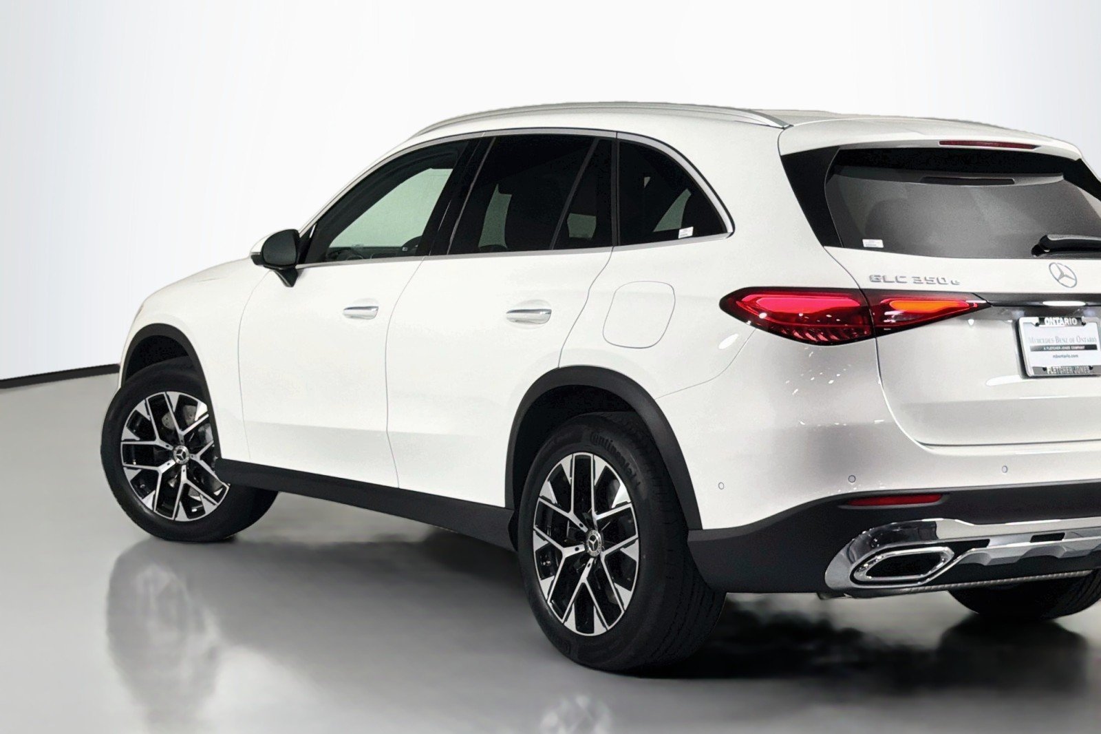 New 2027 Polar White Mercedes-Benz GLC 350e 4MATIC® SUV image 14
