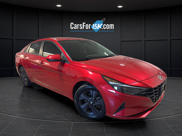 Pre-Owned 2022 Hyundai Elantra SEL FWD 4D Sedan