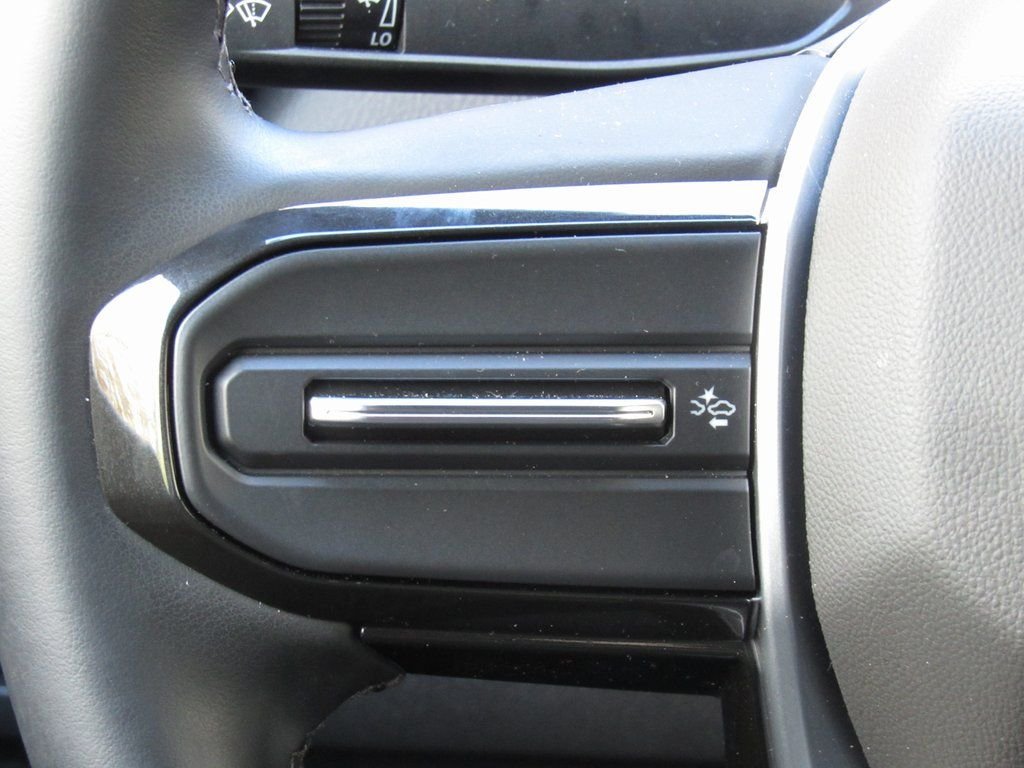 2024 Chevrolet Colorado LT - Photo 24