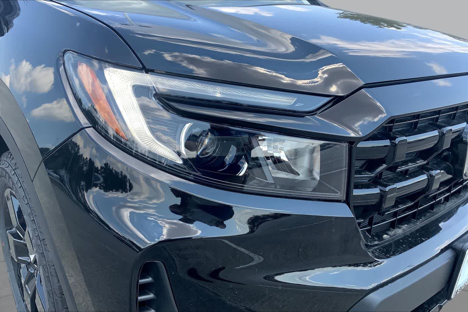 2025 Honda Ridgeline Black Edition - Photo 11