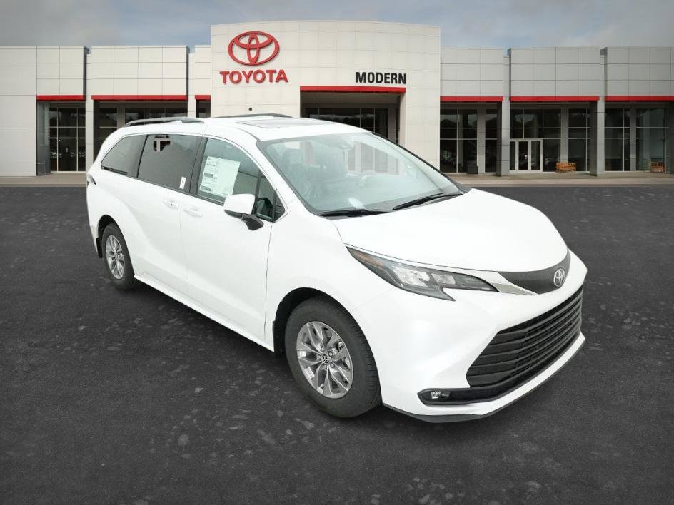 New 2026 Wind Chill Pearl Toyota XLE image 10