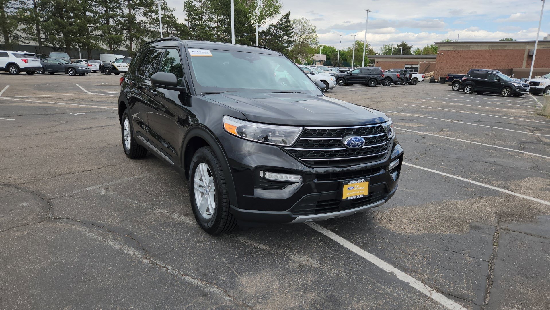 2023 Ford Explorer XLT - Photo 19