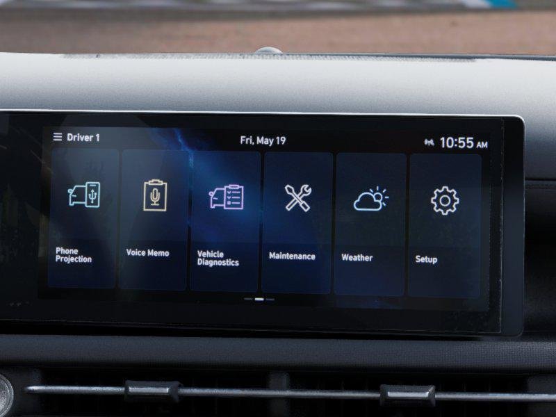 New 2027 Gray Hyundai SE FWD image 13