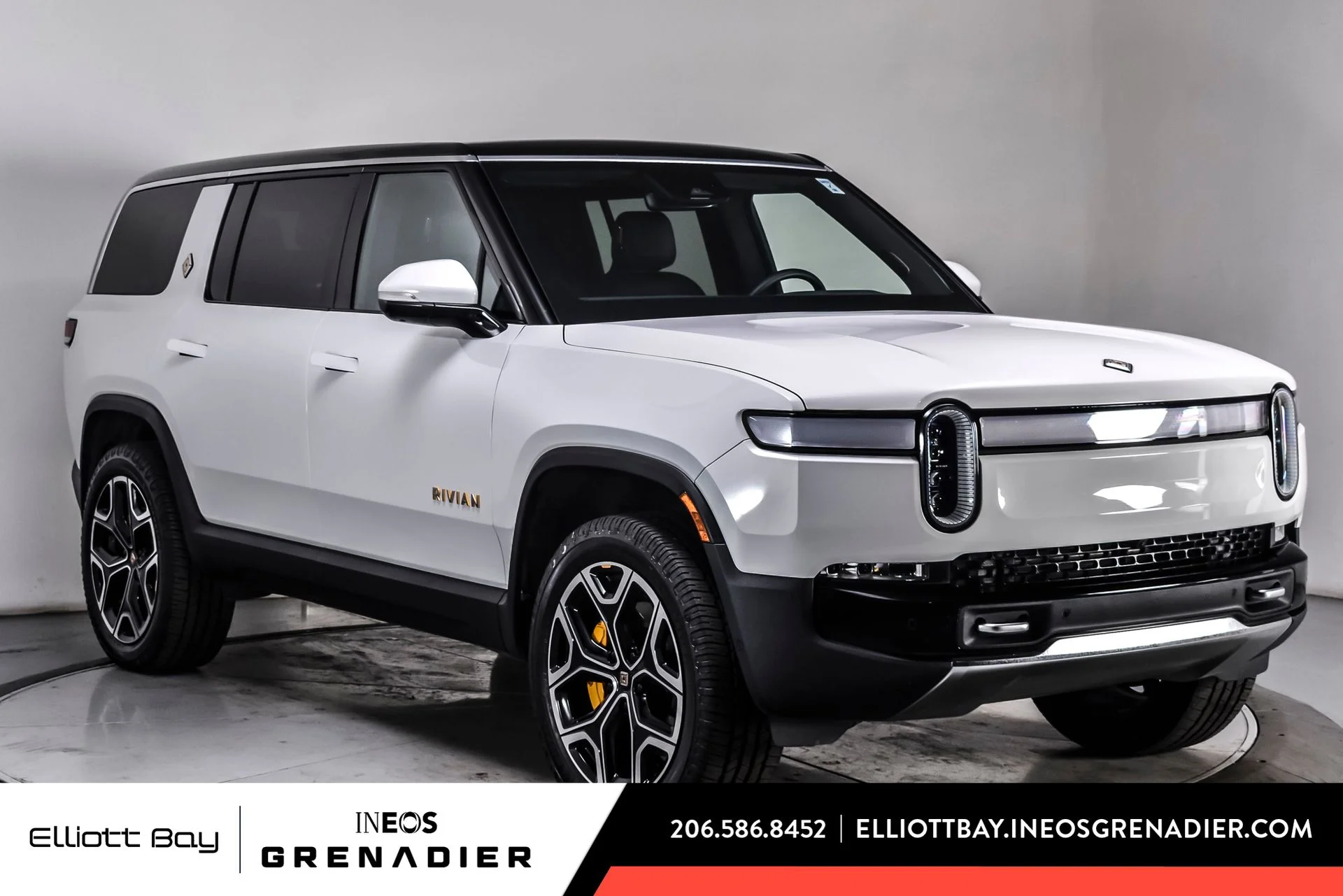 2024 Rivian R1S Adventure Quad-Motor Large Pack's photo