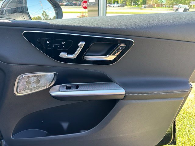 New 2027 Obsidian Black Metallic Mercedes-Benz GLC 300 image 62