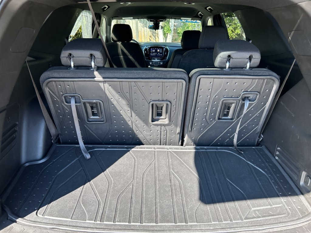 Used 2023 STERLING GRAY METALLIC Chevrolet LT Cloth image 14