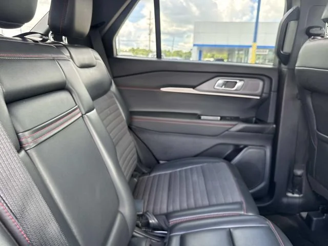 Used 2025 Gray Ford ST-Line image 16