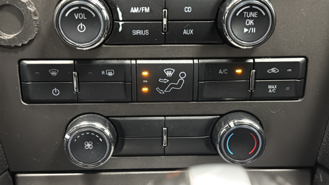 Used 2013 Performance White Ford V6 image 16