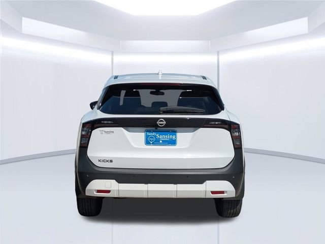 Used 2025 White Nissan SV image 5