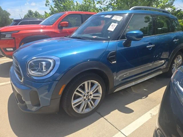 Used 2022 Blue MINI Classic image 5