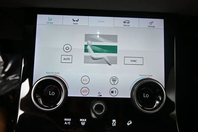 Used 2020  Land Rover First Edition image 22