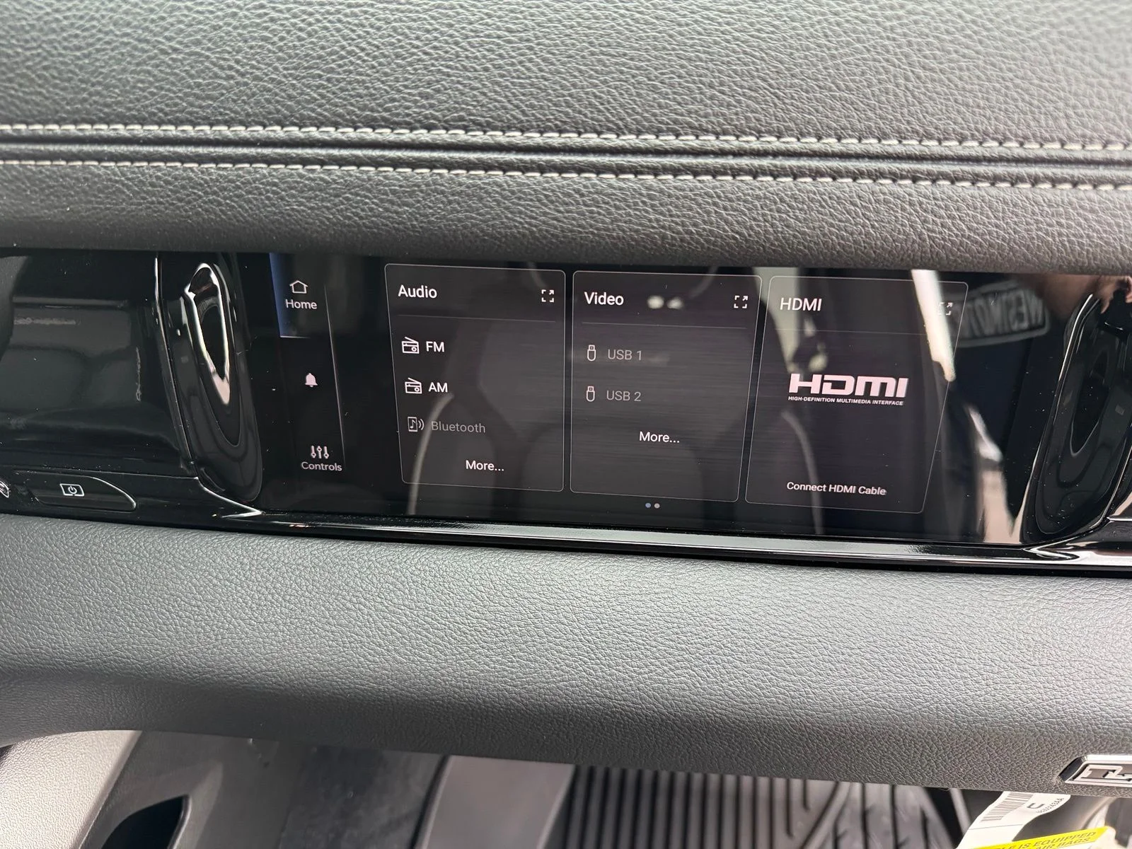 New 2026 Silver Zynith Exterior Paint RAM Laramie image 39
