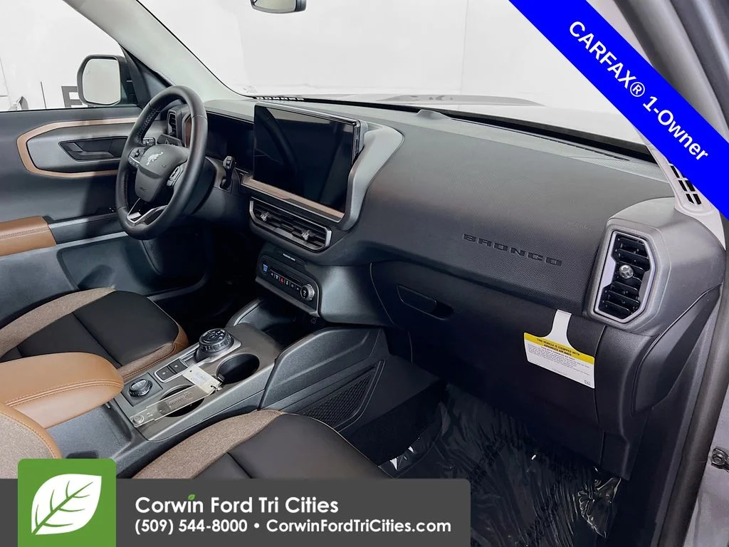 Used 2025 Gray Metallic Ford Outer Banks image 29