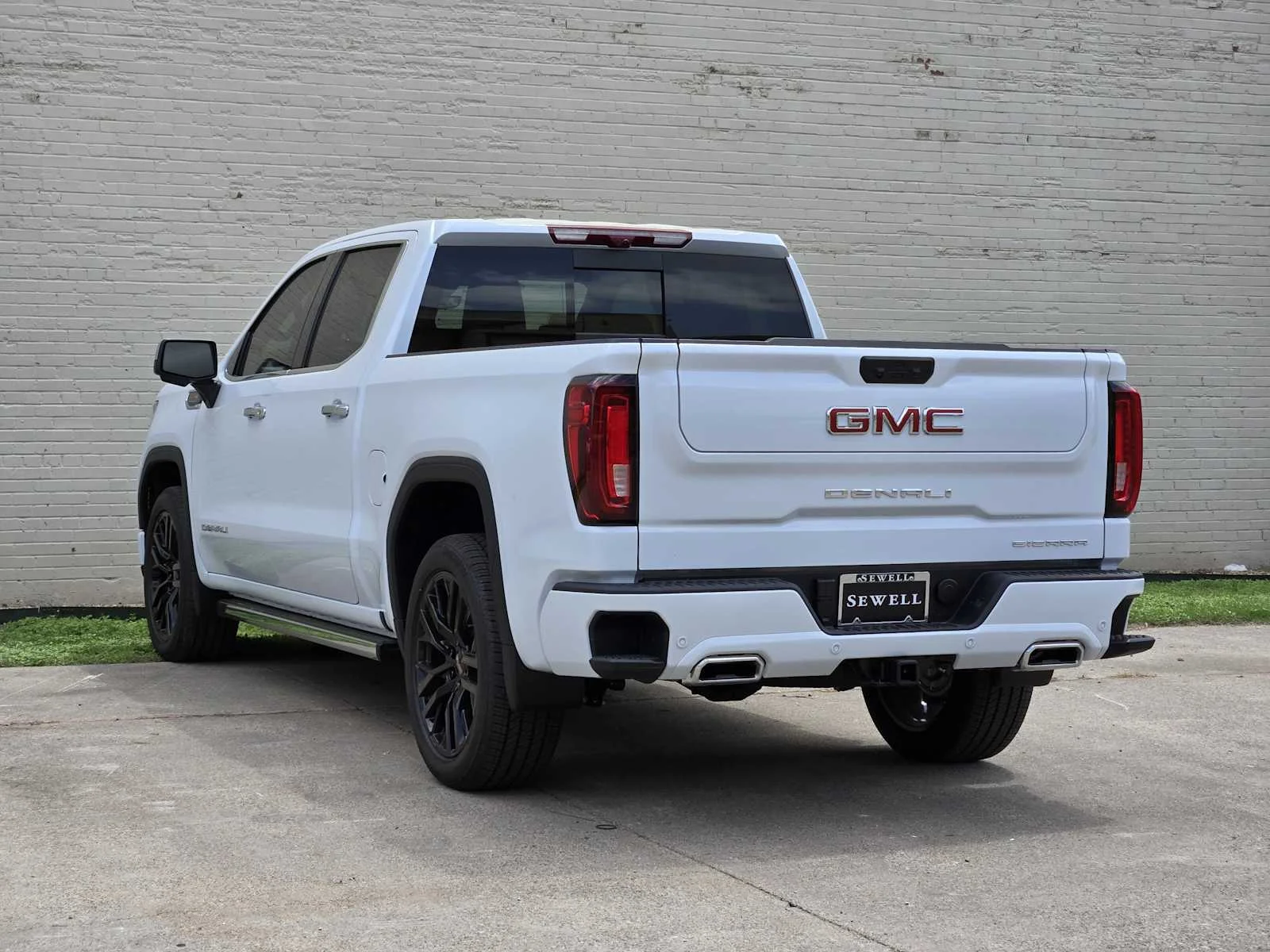 2026 GMC Sierra 1500 Denali - Photo 4