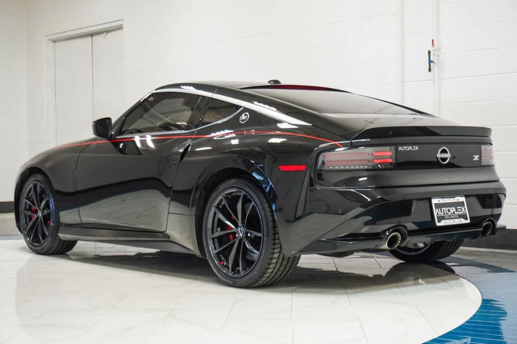 Used 2024 Black Nissan Performance image 27