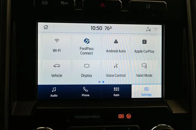 Used 2020 White Ford XL image 15
