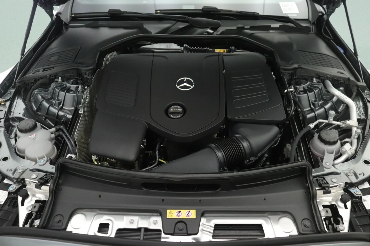 New 2026 Selenite Grey Metallic Mercedes-Benz C 300 image 10