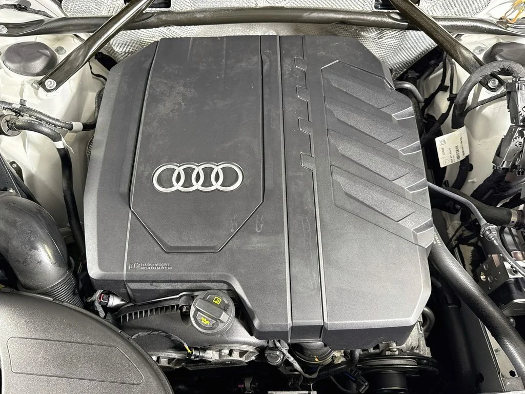 Used 2024 Glacier White Audi 45 S line Premium image 23