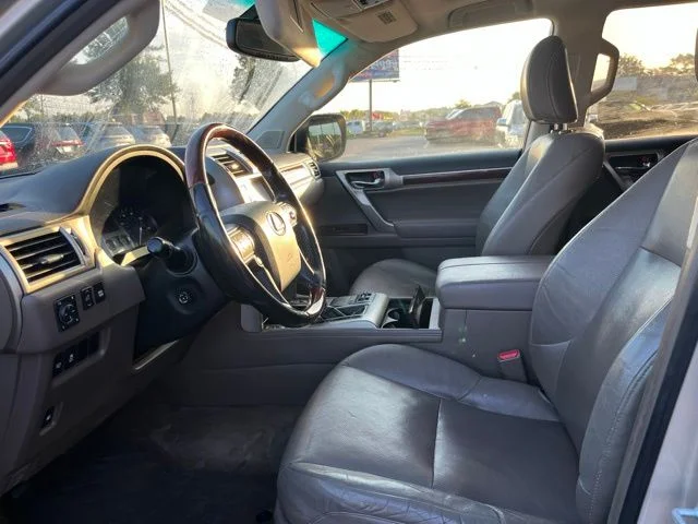 Used 2015 Beige Lexus 460 image 7