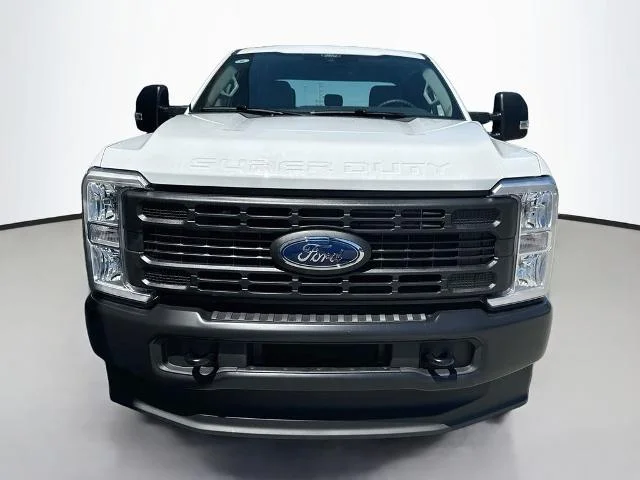 New 2026 Oxford White Ford F-250® XL image 31