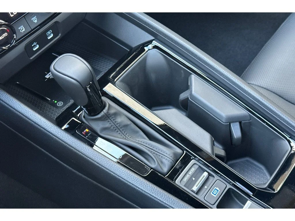 New 2026 Solar Silver Metallic Honda Sport-L image 22