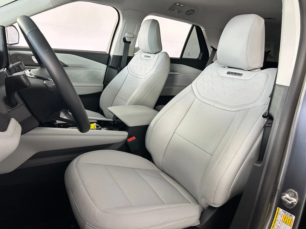 New 2026 Carbonized Gray Metallic Ford Platinum™ image 25